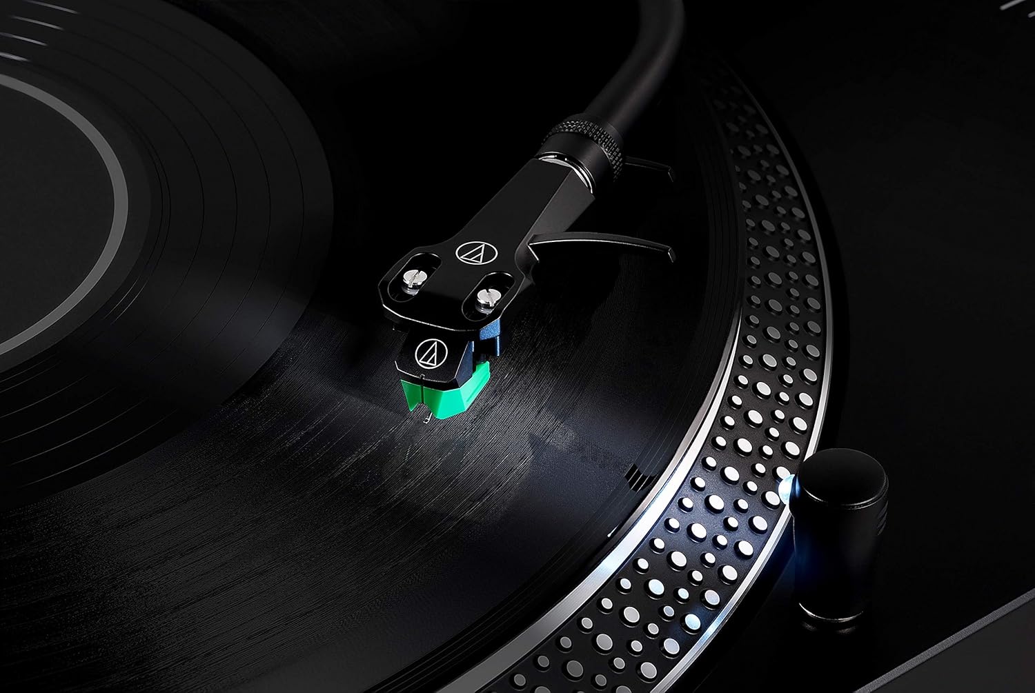 Black Wireless Direct-Drive Turntable A213