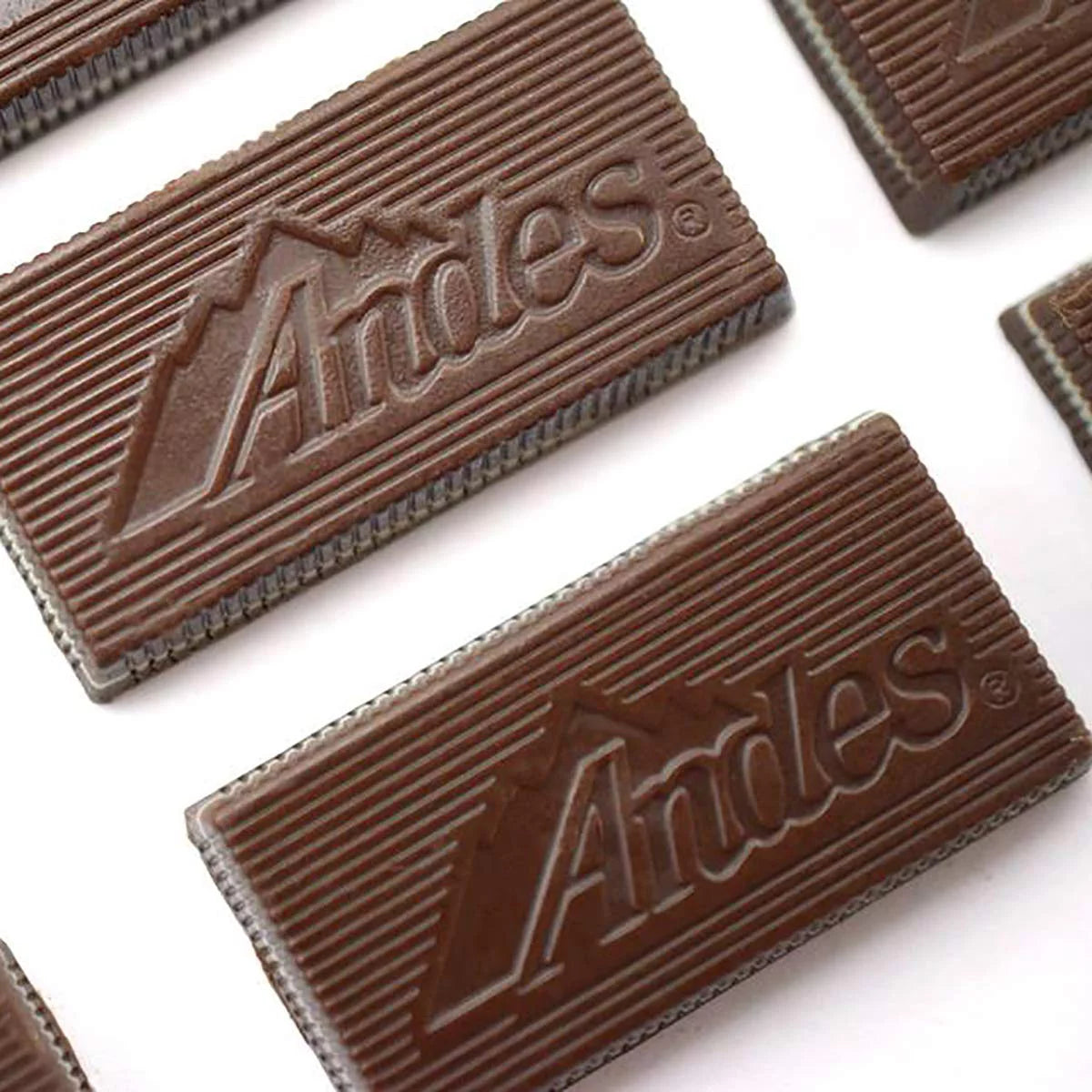 2.5 Pounds Bulk Chocolate Sandwich Mint Candies C629
