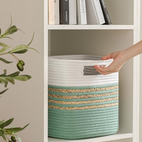 Set of 4 Water Hyacinth Storage Bins with Handles, Brown P68501