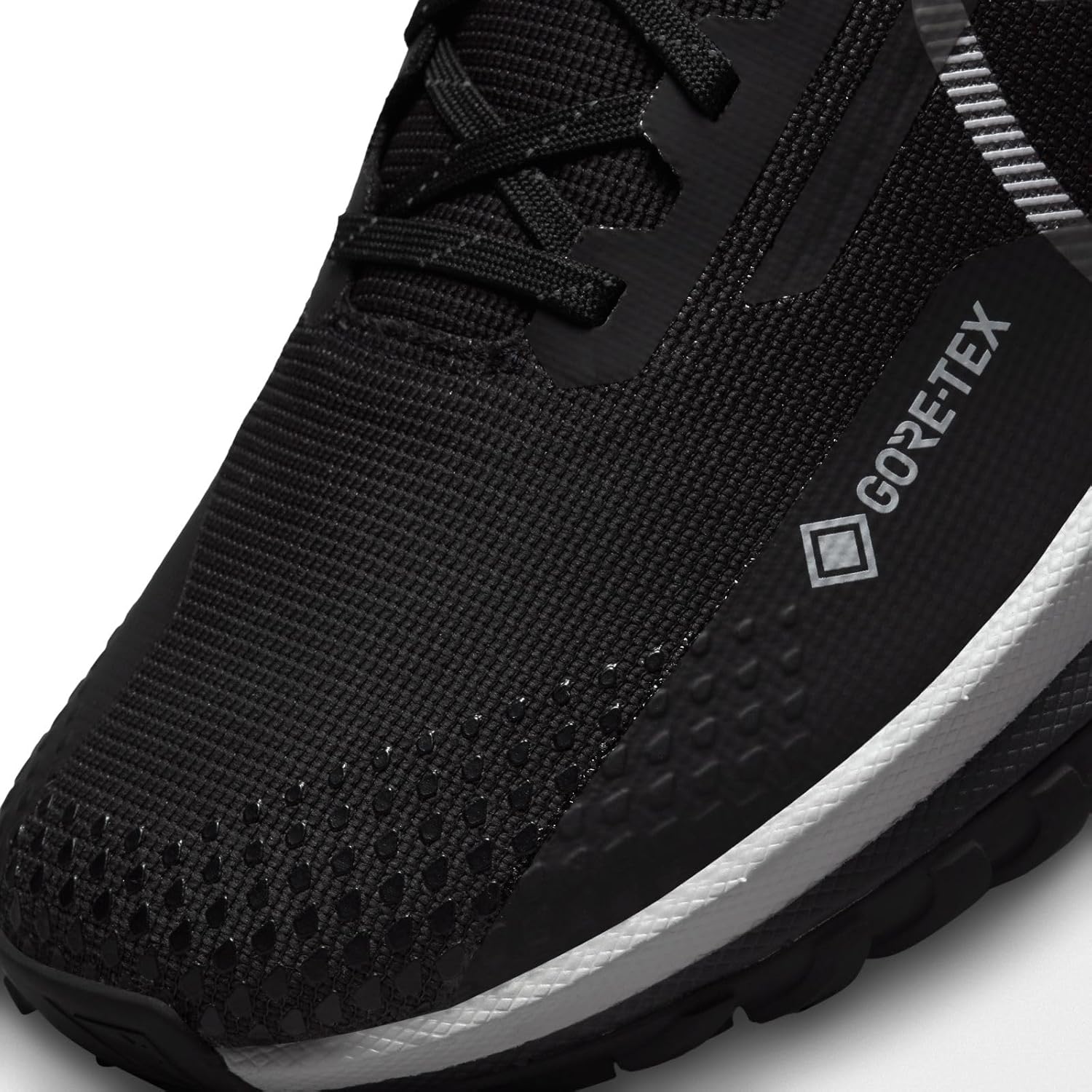 Black Wolf Grey Reflect Silver Low-Top Sneakers G48747
