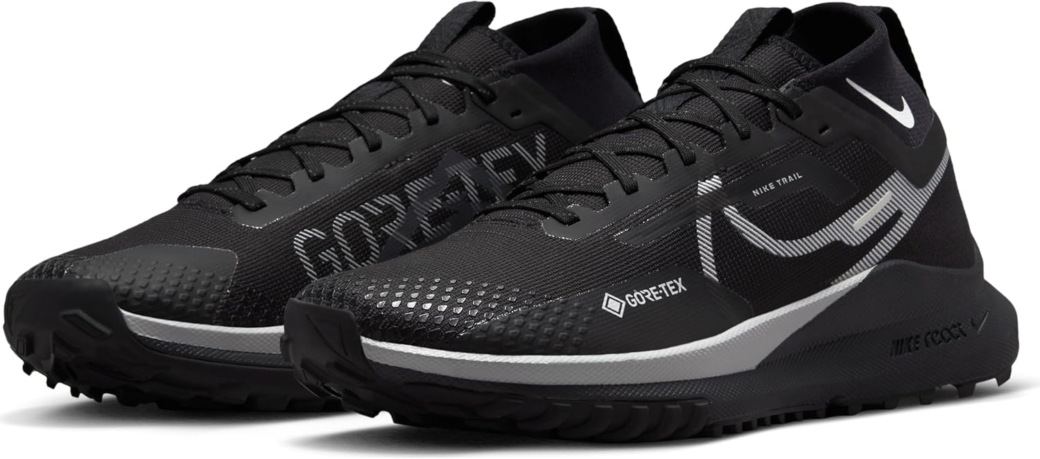 Black Wolf Grey Reflect Silver Low-Top Sneakers G48747