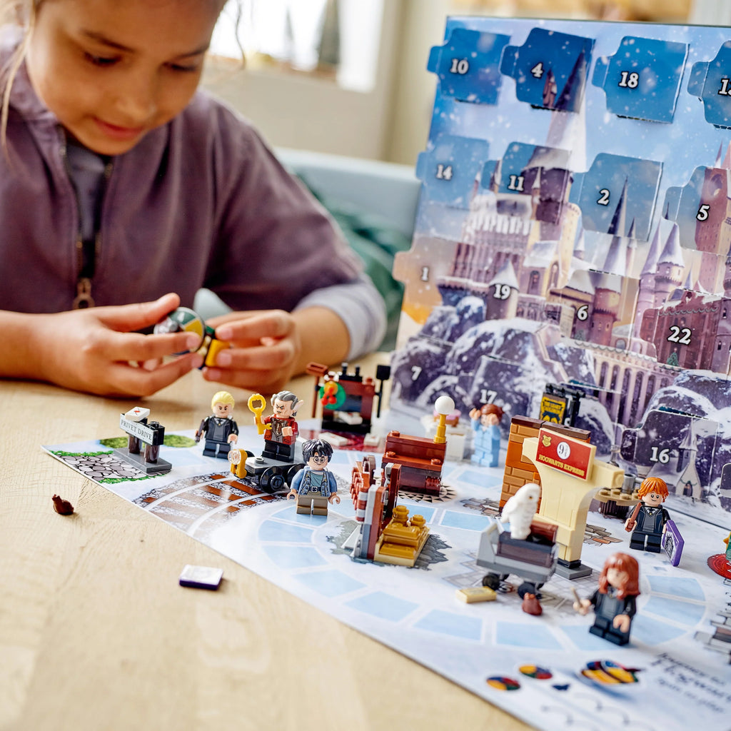 LEGO Harry Potter Advent Calendar (274 Pieces) L543