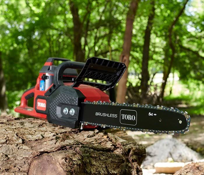 16 in. 60V Battery Chainsaw Kit O871025