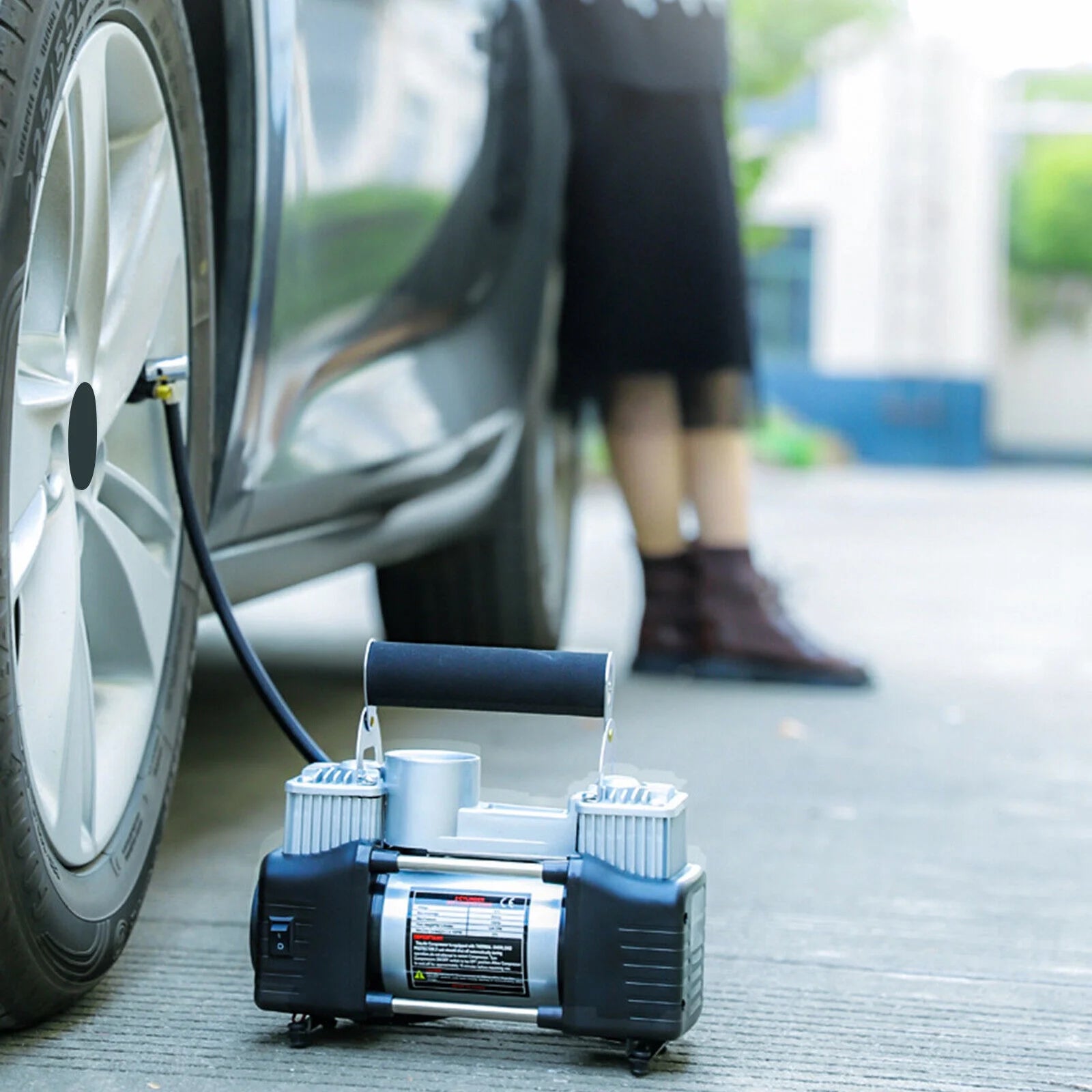 12V DC Double Cylinders Metal Tire Inflator with Auto-Off Y27139