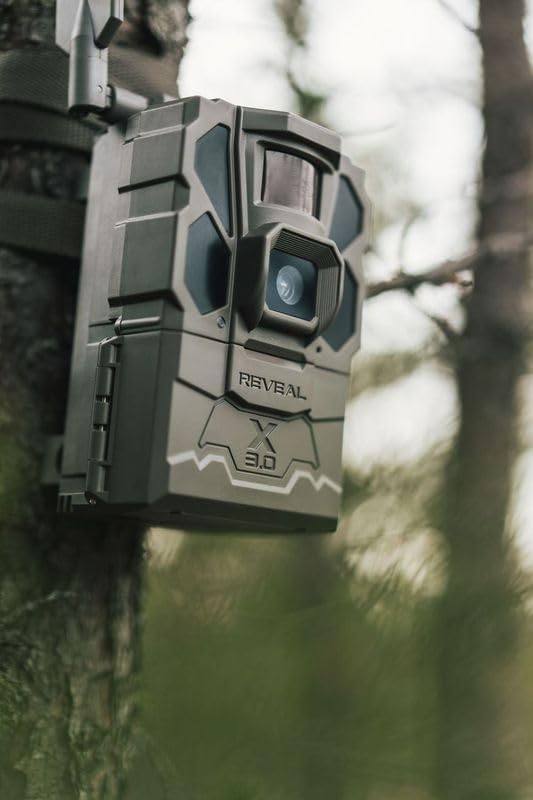 Cellular Trail Camera with 32GB SD Card W746269