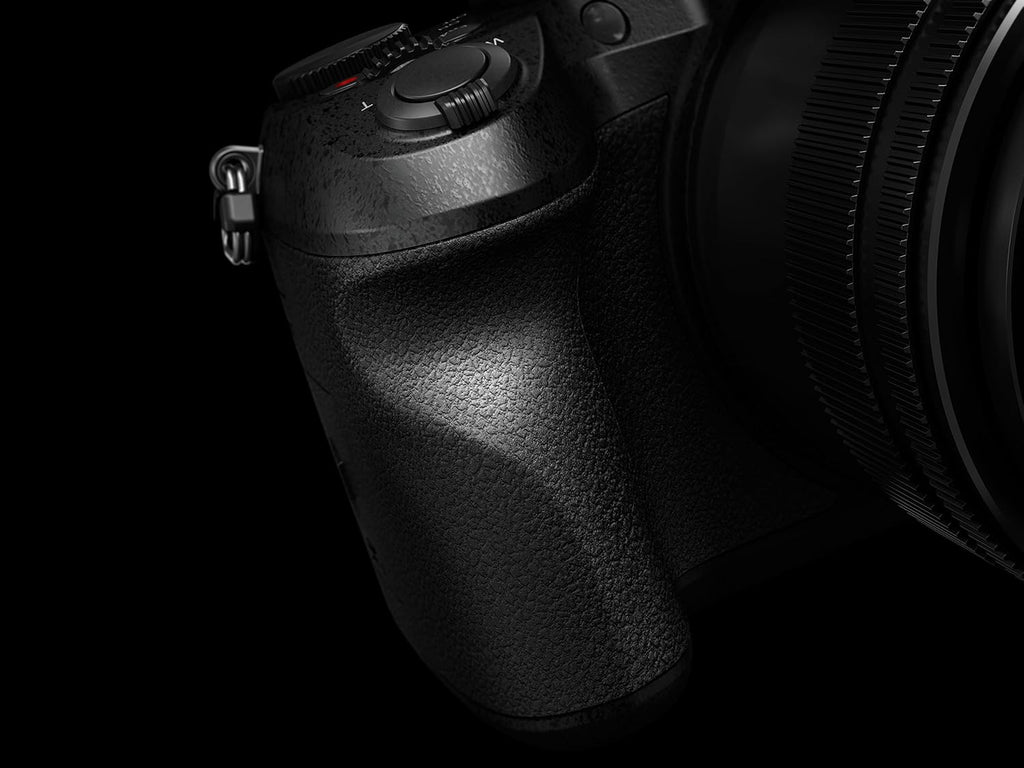 20X LEICA DC VARIO-ELMARIT F2.8-4.5 Lens 21.1 Megapixels 1 Inch Sensor 4K Point and Shoot Camera Q132704