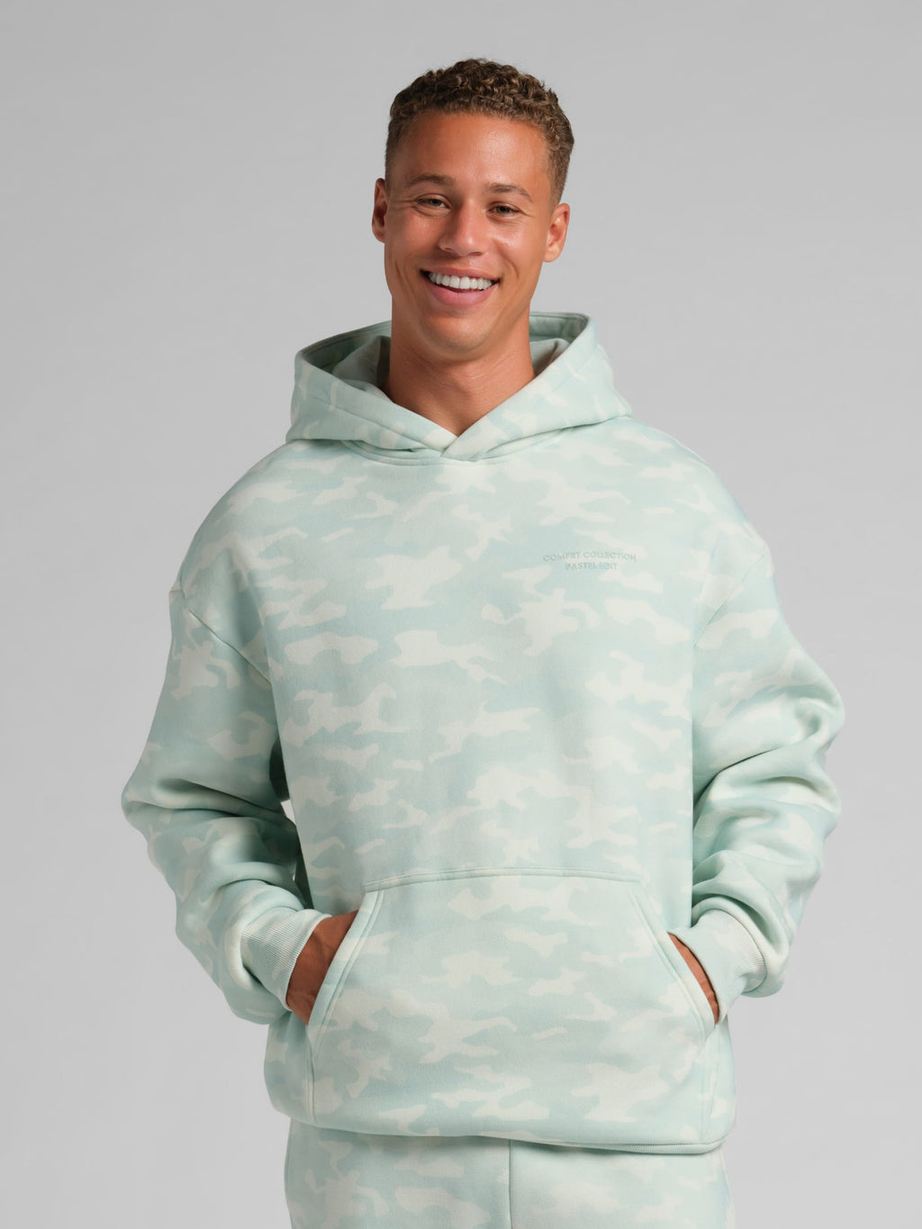 Pastel Hoodie – Mega