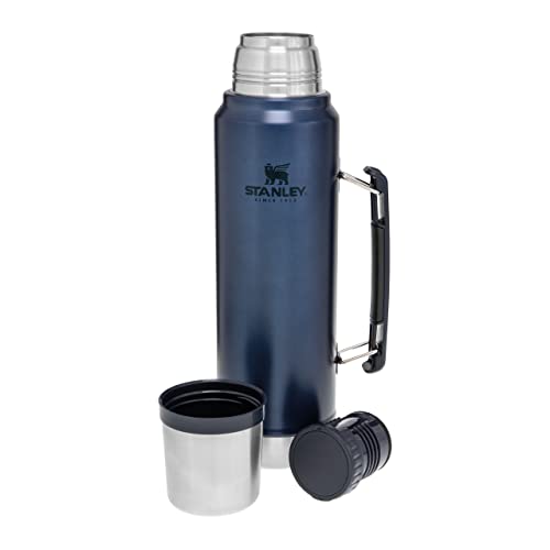 2.0 QT Hammertone Green Vacuum Insulated Stainless Steel Bottle J7722