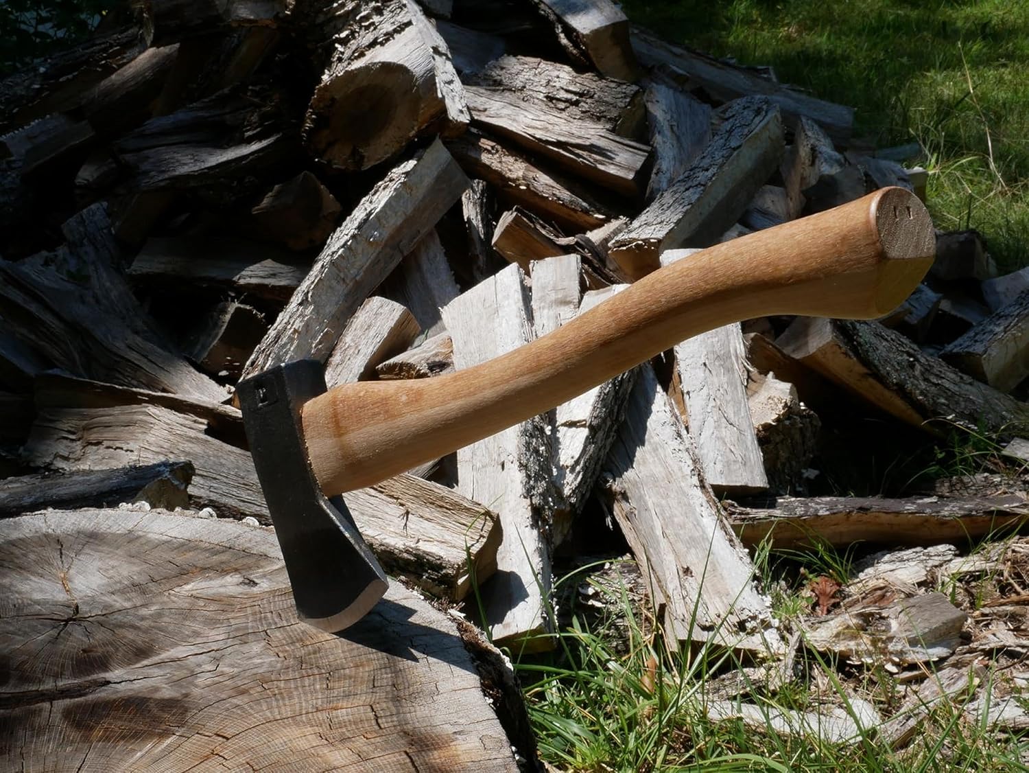 18" Curved Wooden Handle Camp Axe G1374