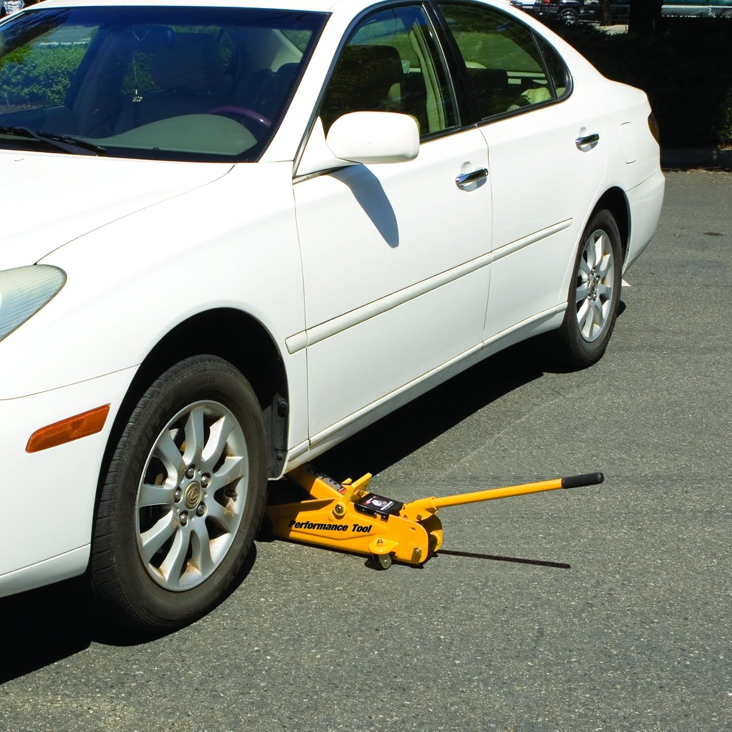 2.25 Ton Capacity Trolley Jack with Case I919