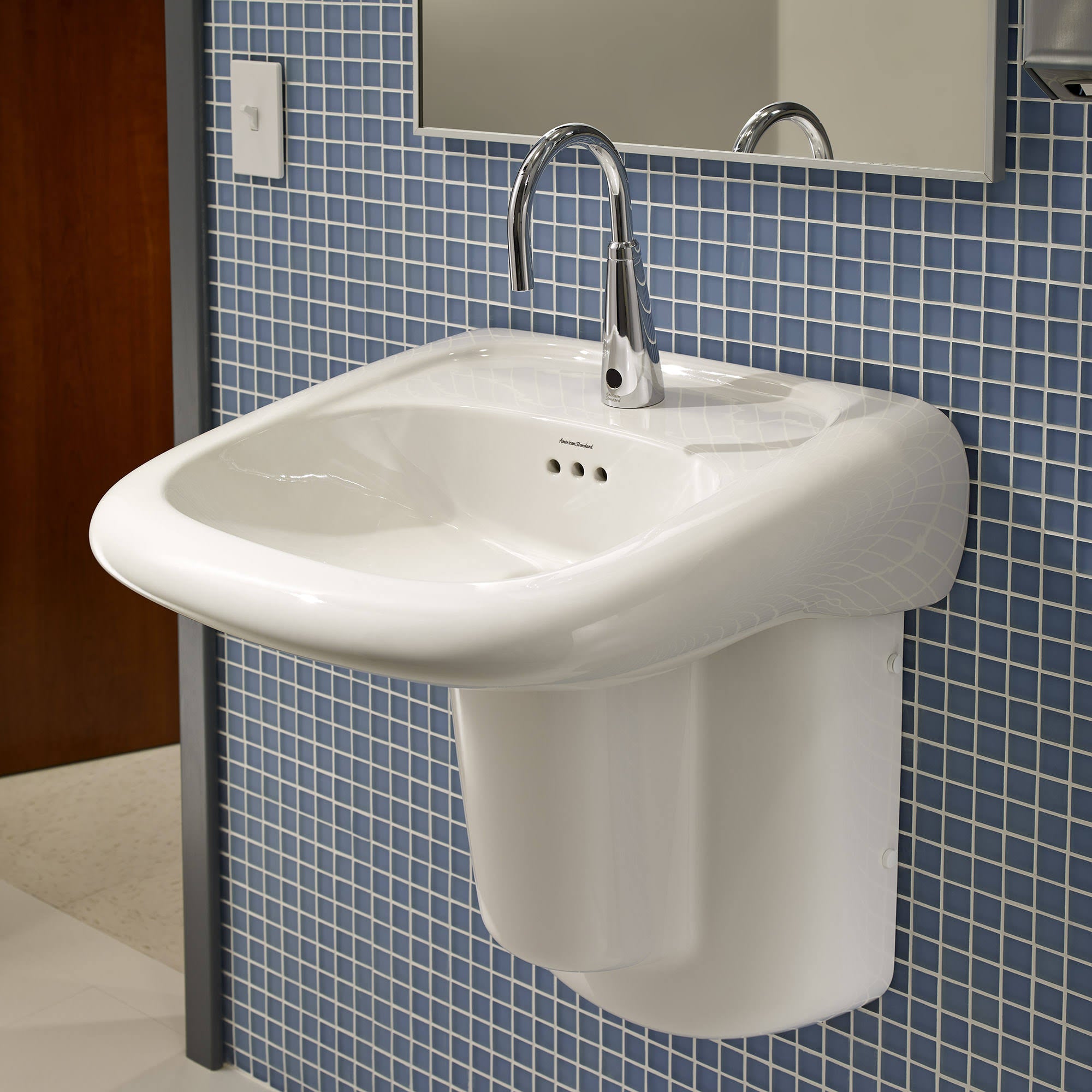 Touchless Bathroom Faucet 1.5 GPM G488274