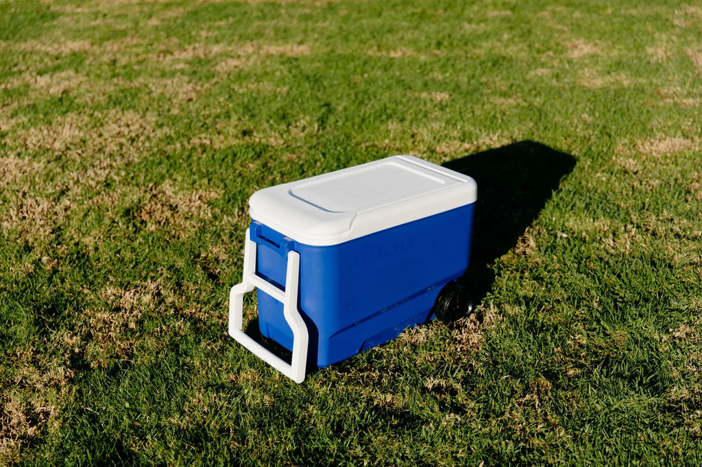 Blue 38 QT Hard-Sided Ice Chest Cooler with Wheels Z1489